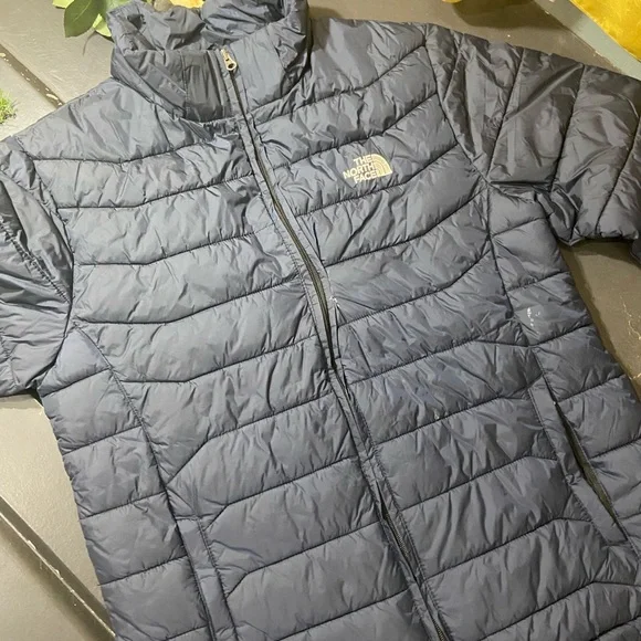 💚Combo pack of mens Cloths. - Picture 12 of 15